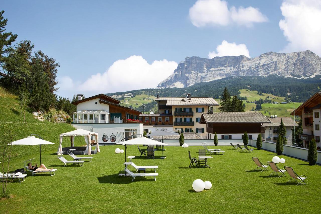 Dolomites Wellness Hotel Savoy La Villa  Exterior photo